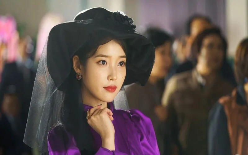 iu la ai tu co gai ngheo den bieu tuong quyen luc cua giai tri han
