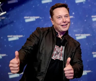 Giải mã Elon Musk là ai – kẻ lập dị vĩ đại của thế kỷ 21