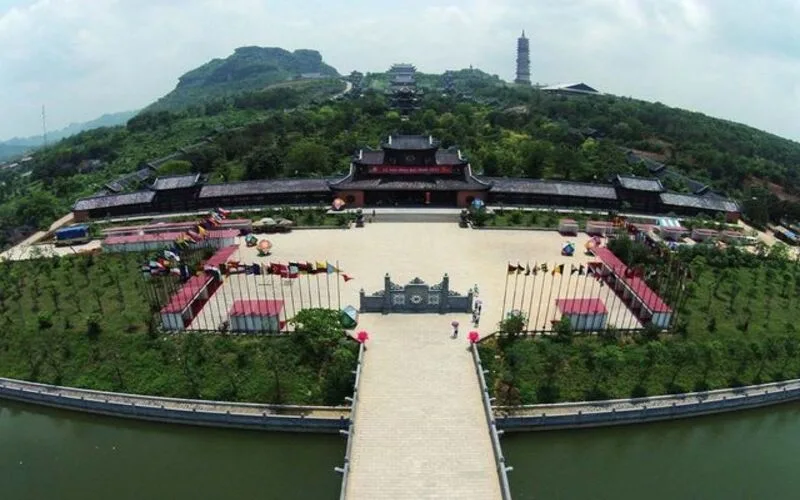 choi gi o ninh binh 2026 top dia diem check in noi tieng