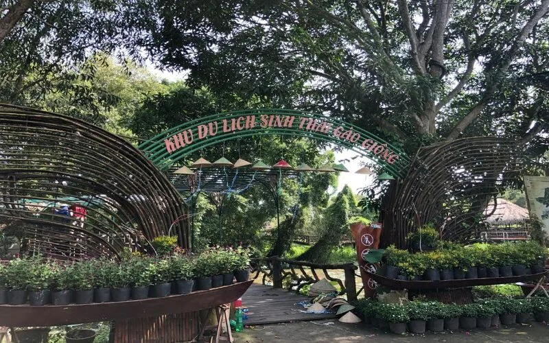 dong thap co gi choi kham pha nhung diem den noi tieng nhat